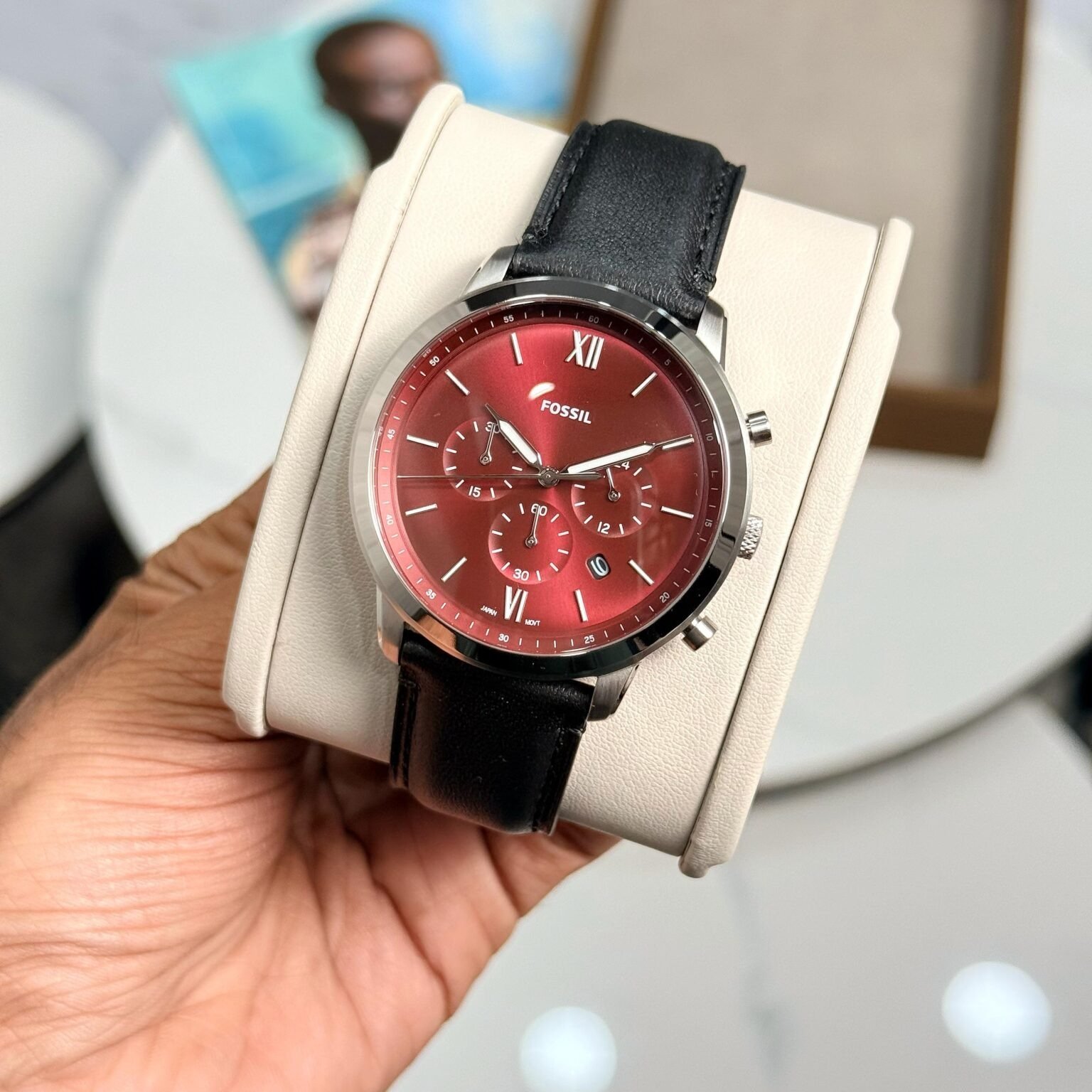 Fossil Neutra Chronograph Red Dial Leather Watch – Premium Statement Edition - Image 2