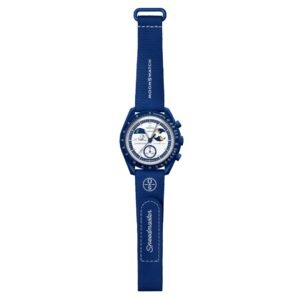Alternative view of Omega x Swatch Bioceramic MoonSwatch "Mission to Earthphase" Snoopy Blue Edition Watch
