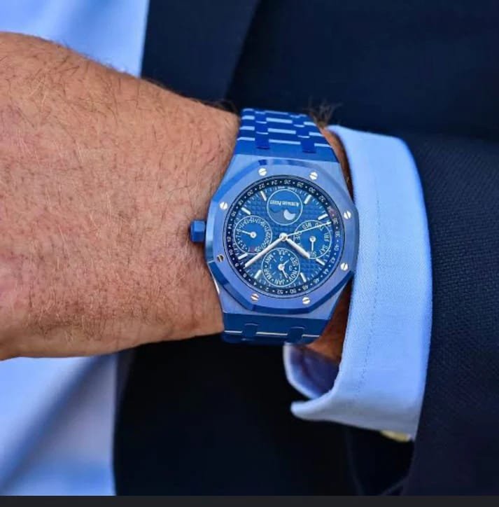 Audemars Piguet Royal Oak Perpetual Calendar Electric Blue Men's Watch – Celebrity Choice - Image 5