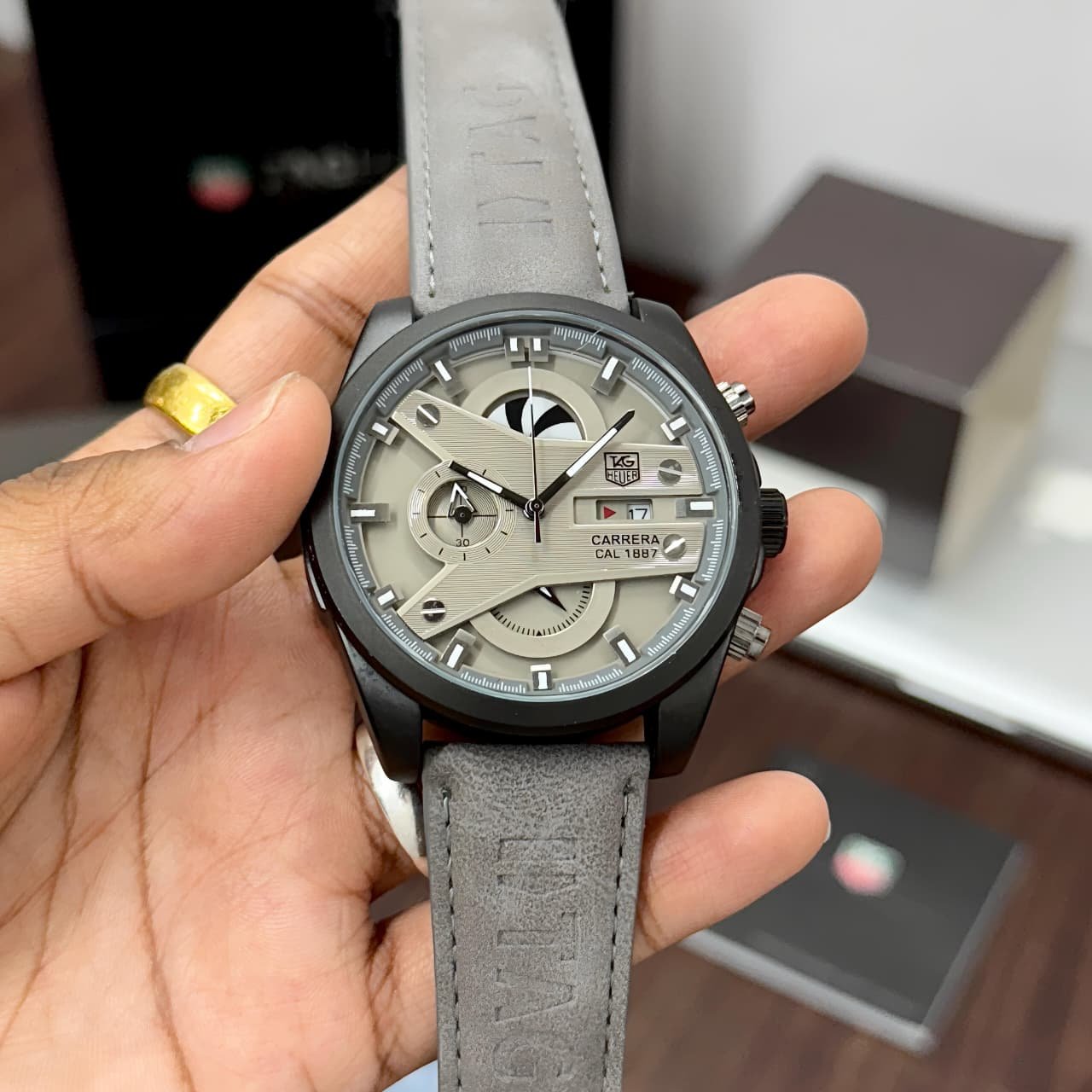 TAG Heuer Carrera Calibre 1887 Industrial Grey Dial Matte Black Case Grey Suede Strap Men's Watch - Image 4